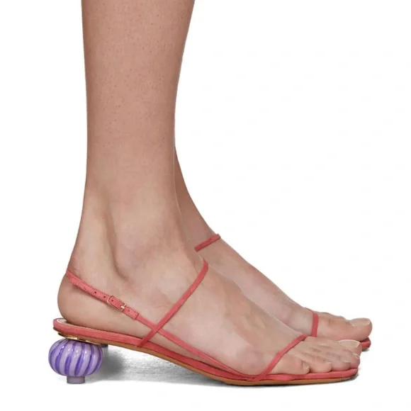 サンダル・ミュール JACQUEMUS Women Sandals 223FO0352390PINK Purple Jacquemus Sandale Frauen Les Mules Schwimmbad Leder Pink